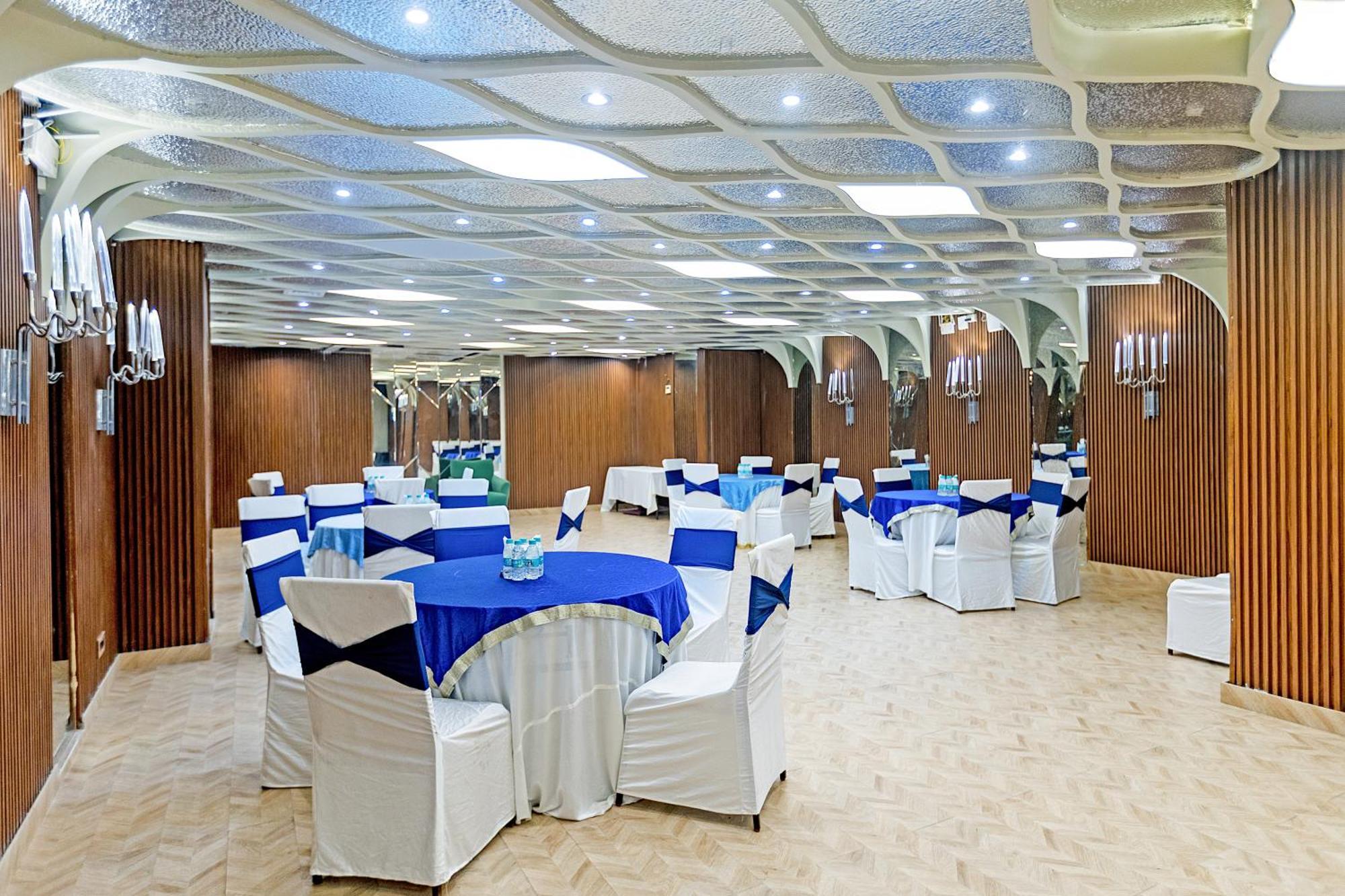 The Grand Vikalp By Saga Hotels Nuova Delhi Esterno foto