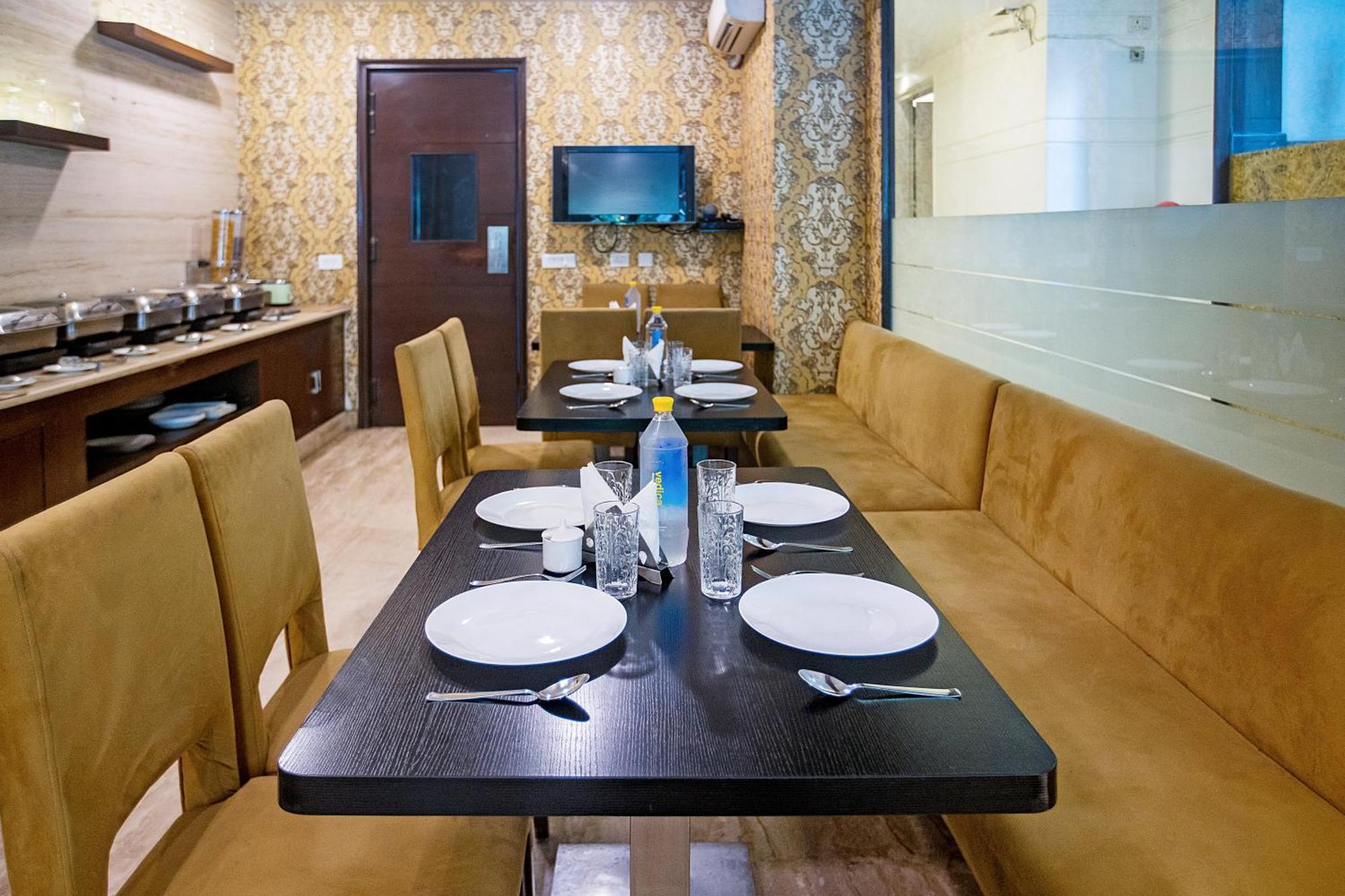 The Grand Vikalp By Saga Hotels Nuova Delhi Esterno foto