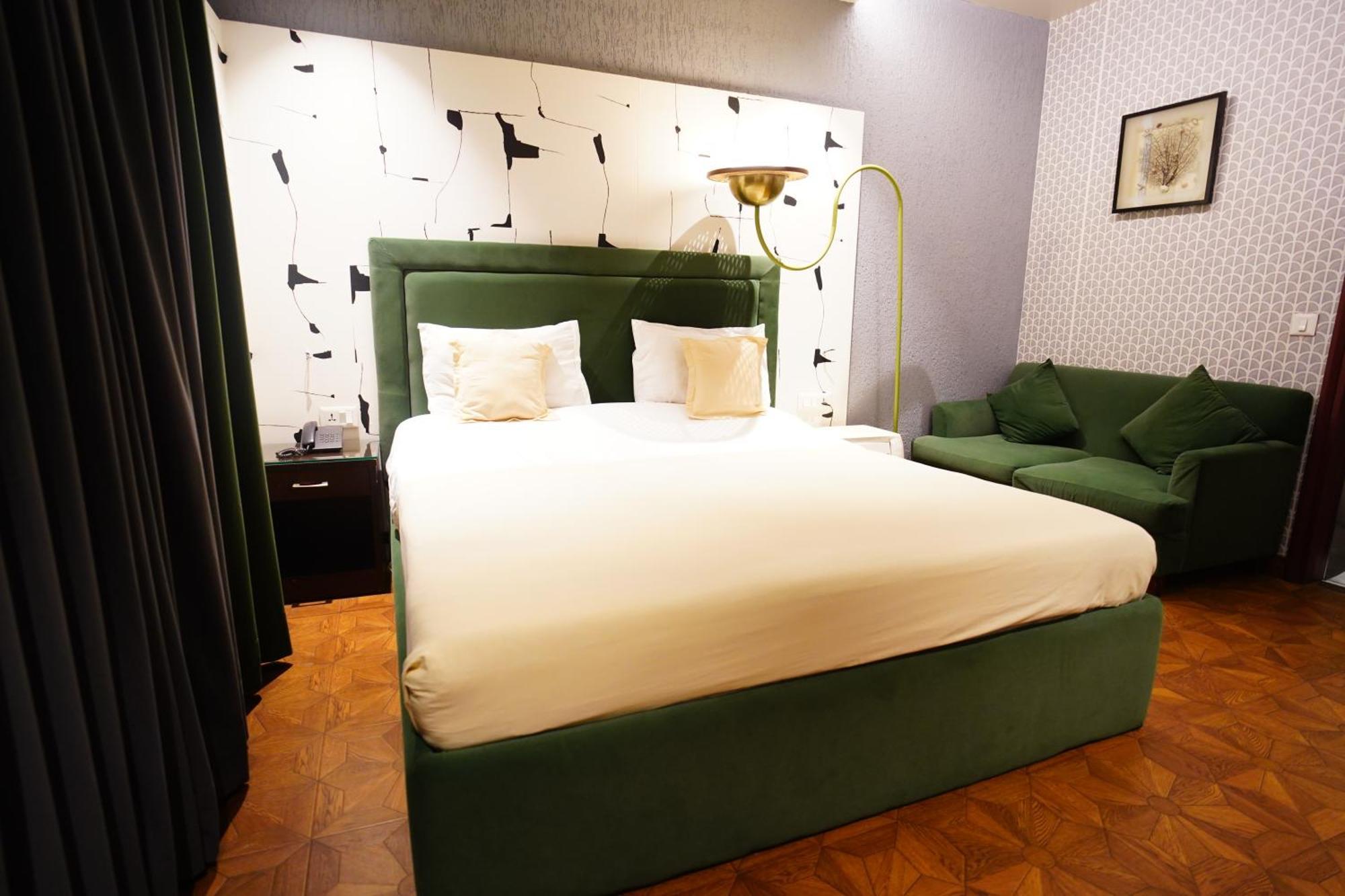 The Grand Vikalp By Saga Hotels Nuova Delhi Esterno foto