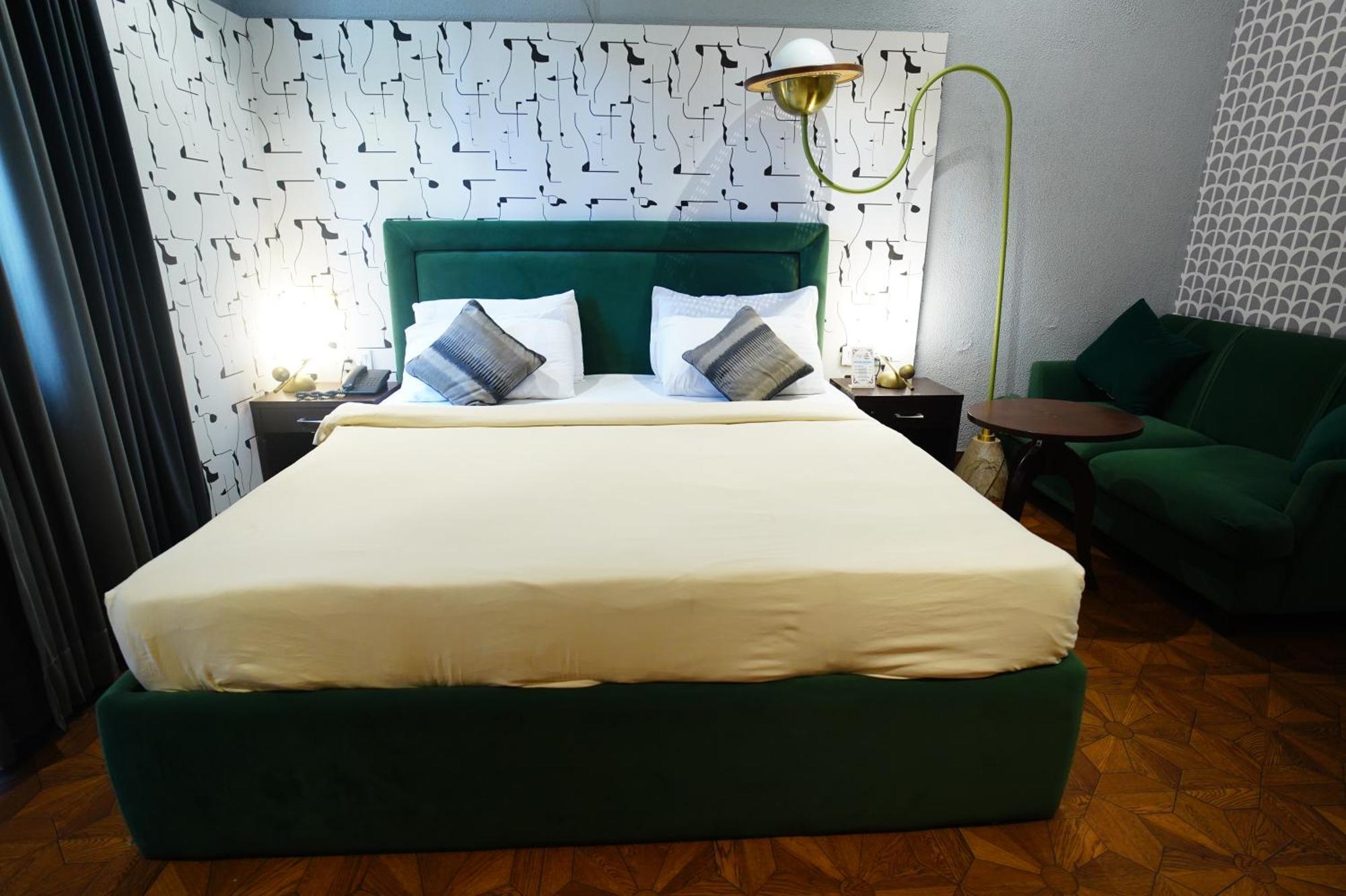 The Grand Vikalp By Saga Hotels Nuova Delhi Esterno foto