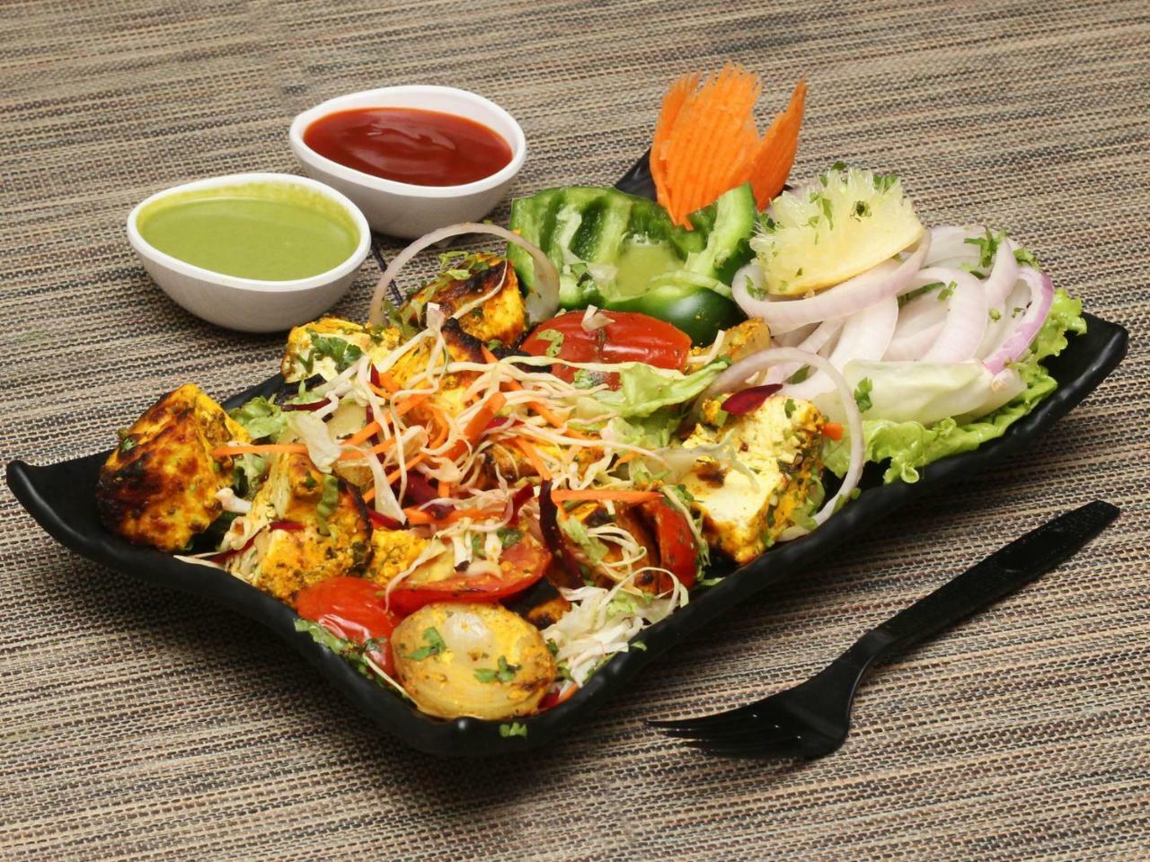 The Grand Vikalp By Saga Hotels Nuova Delhi Esterno foto
